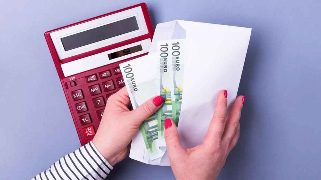 Retraite et impôts comment payer moins en 2026 grâce à ces abattements ignorés