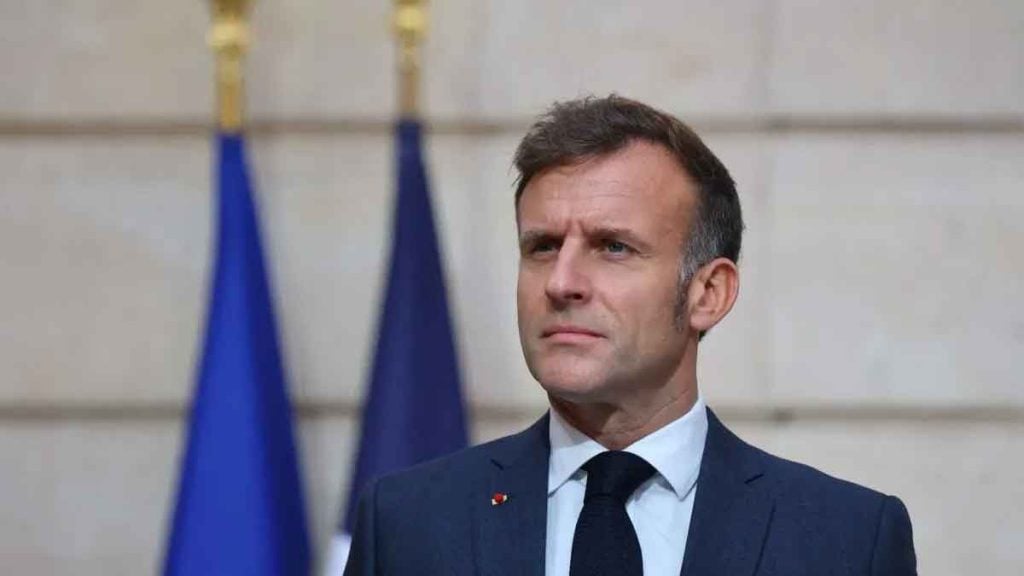 Face à Visa et Mastercard, Emmanuel Macron exige la souveraineté française des moyens de paiement