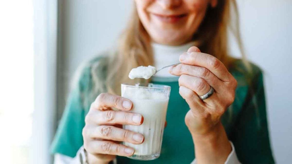 Yaourt au dîner  bonne idée ou cause d’une nuit agitée 